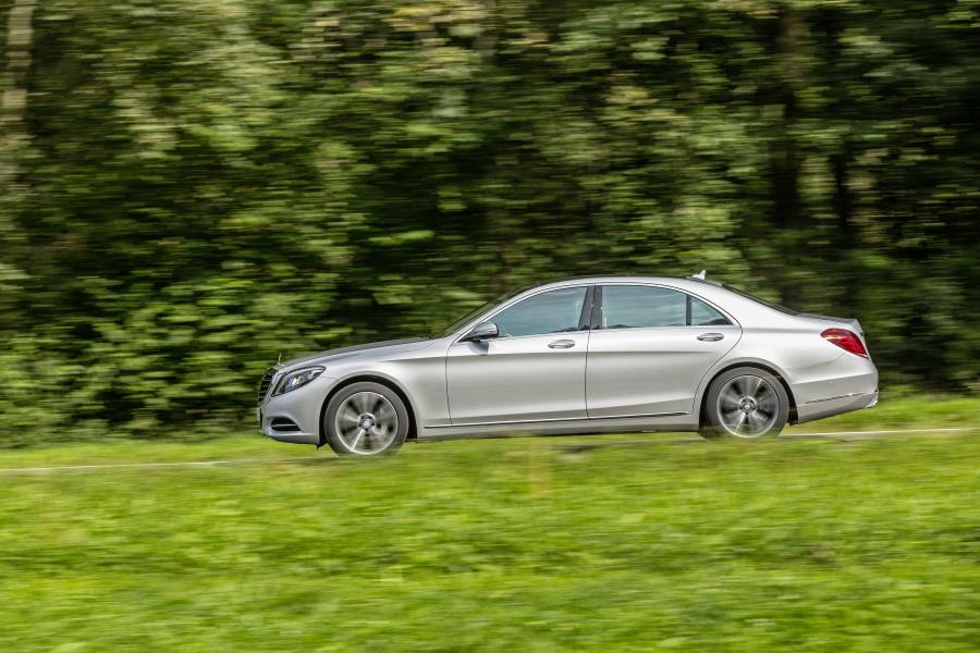  Mercedes-Benz S550 Plug-in Hybrid 2014 года  (US) (фото 10 из 59)